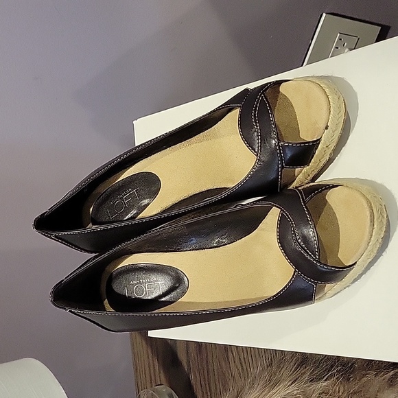 Anne Taylor wedges size 6 - Picture 3 of 4